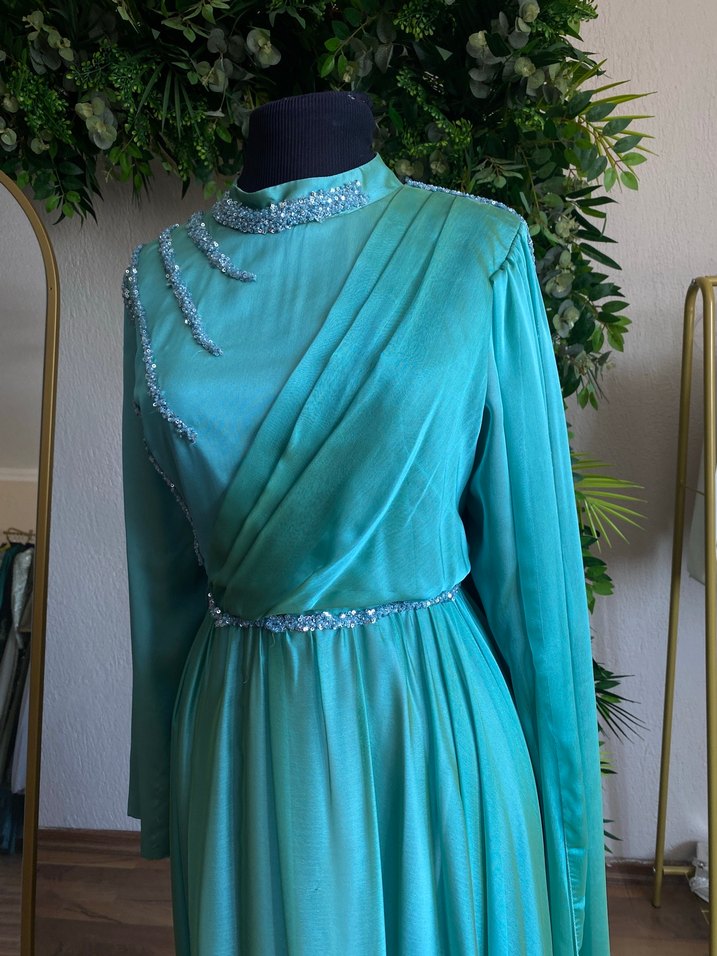 Uzun Turkuaz Drapeli Abiye Elbise tesettür - Görsel 2