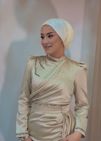 Bej Uzun Kollu V Yaka Nakışlı Abiye Elbise tesettür - Görsel 5