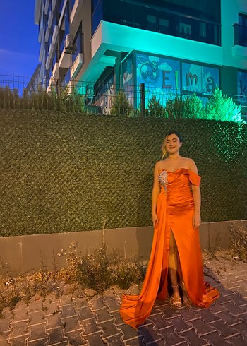 Straplez Parlak Turuncu Uzun Kadın Abiye - Görsel 13