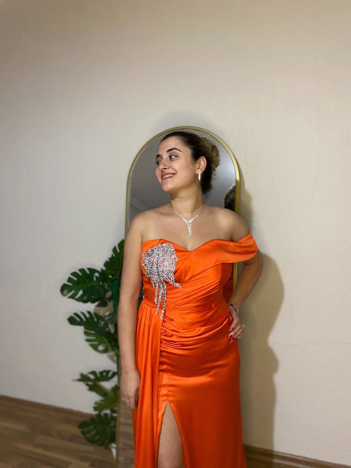 Straplez Parlak Turuncu Uzun Kadın Abiye - Görsel 3