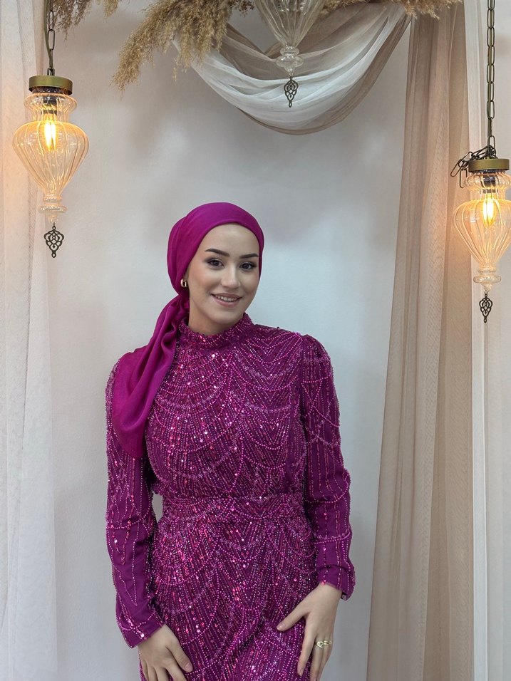 Mor Drapeli Uzun Abiye Elbise 
Tesettür - Görsel 2