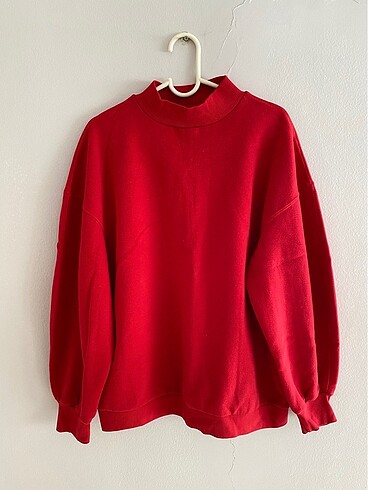 Kırmızı sweatshirt