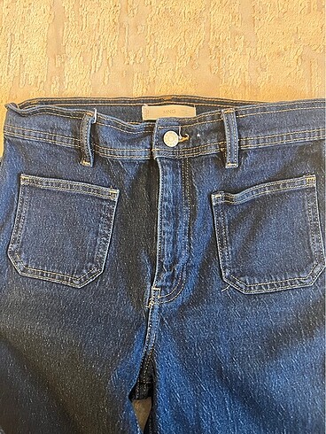 Mango Mango Jean