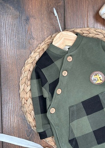 Düğmeli Kareli Erkek Bebek Tulum - Görsel 2