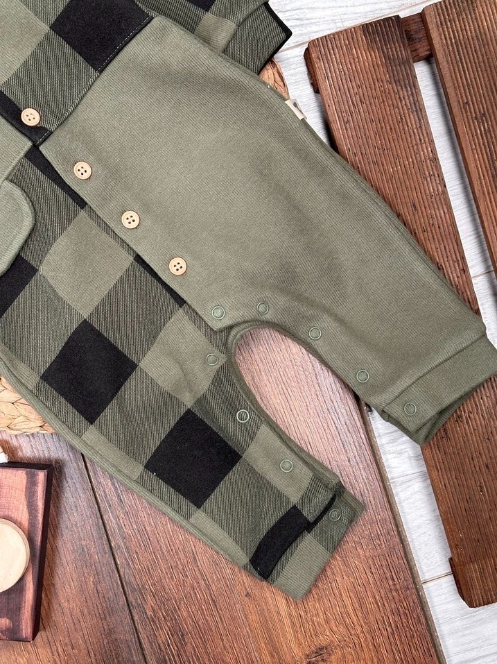 Pamuklu ekorseli düğme detaylı erkek bebek tulum - Görsel 3