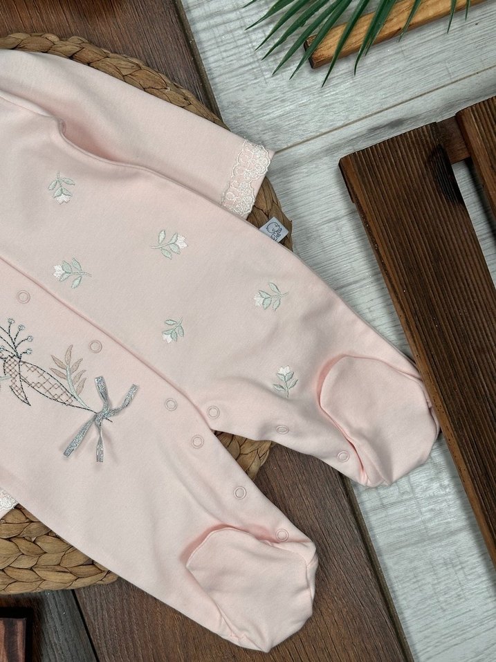 Dantel Detaylı Pembe Nakışlı Bebek Tulum - Görsel 5