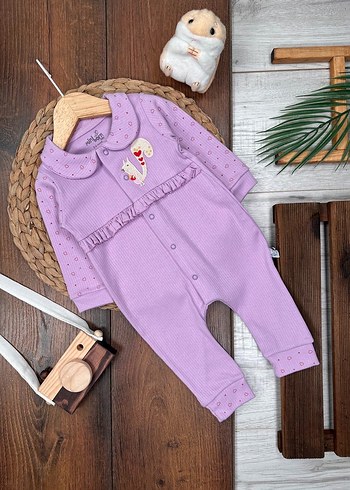 Mor Nakışlı Düğmeli Bebek Kız Tulum - Görsel 4