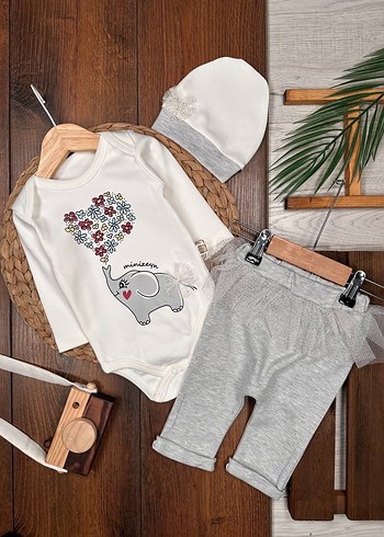 Gri Uzun Kollu Nakışlı Bebek Kız Takımı - Görsel 3