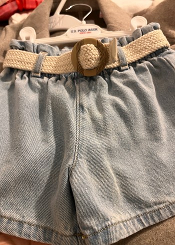 Kadın Mavi Kemerli Mini Denim Şort - Görsel 4