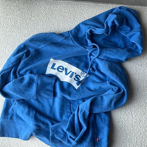 s Beden Levis sweatshirt