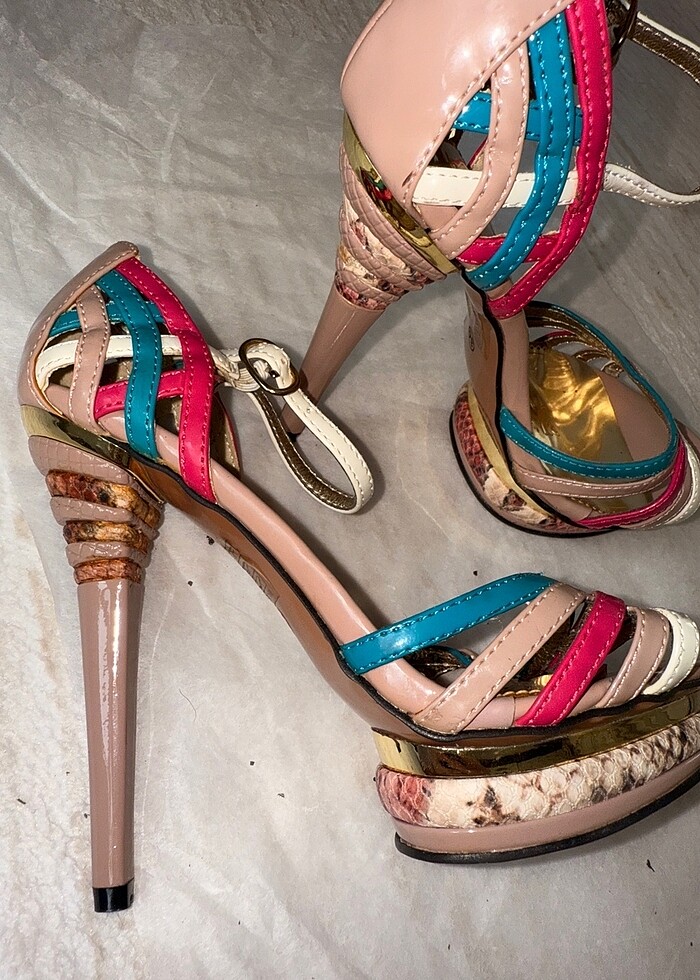 Topuklı sandalet - Görsel 2