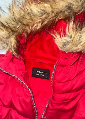 Kürklü Kapüşonlu Kırmızı Kadın Kışlık Mont - Görsel 2