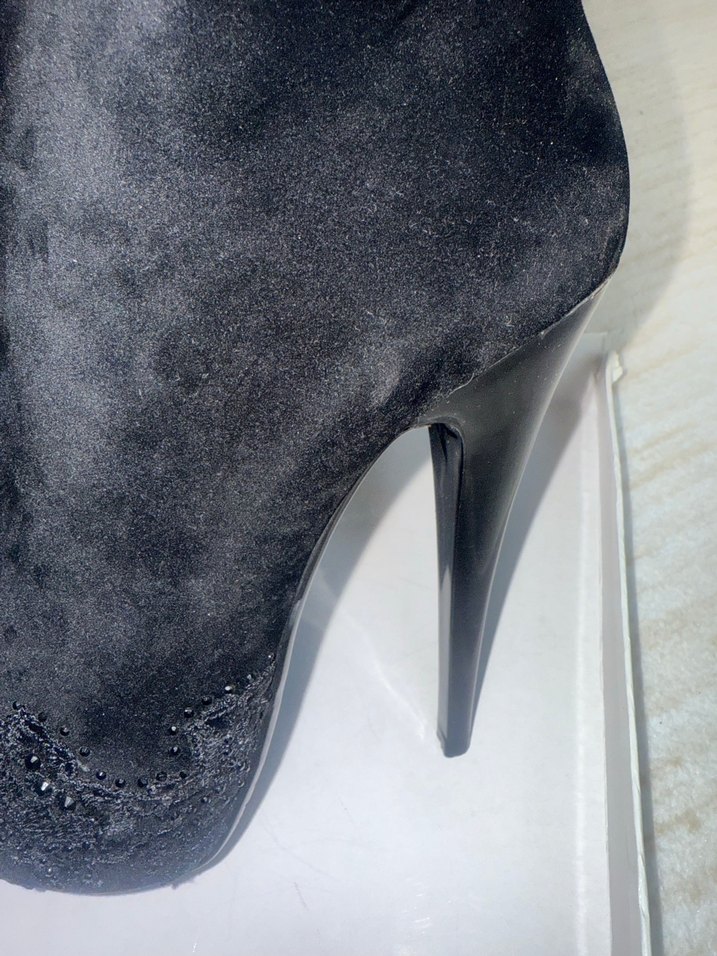 Siyah Süet Nakışlı Stiletto Topuklu Bot - Görsel 3