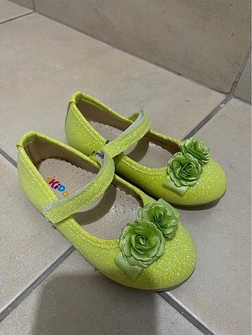 Ayakkabı dünyası 25