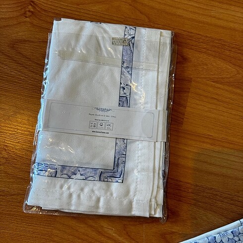 Beden beyaz Renk karaca home servis ve peçete