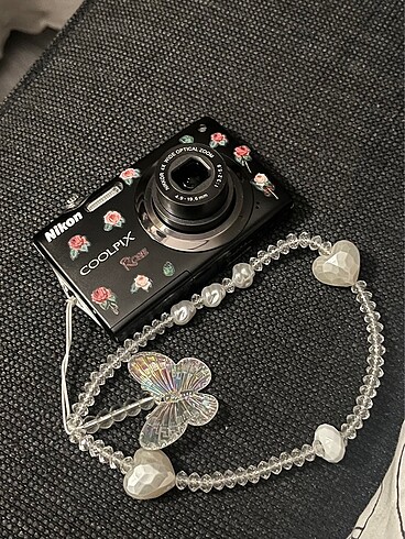 NIKON COOLPIX S3000