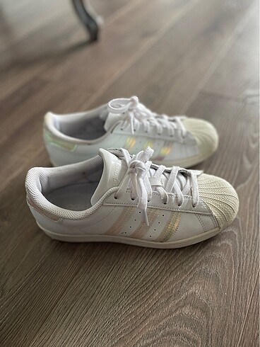 Adidas spor ayakkabı