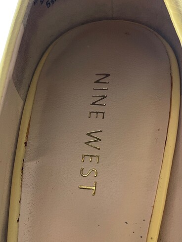 36 Beden sarı Renk Nine West Stiletto %70 İndirimli.