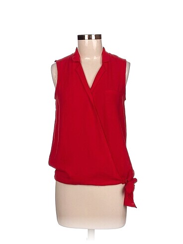 Zara Bluz %70 İndirimli.