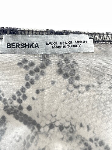xs Beden çeşitli Renk Bershka Mini Üst %70 İndirimli.