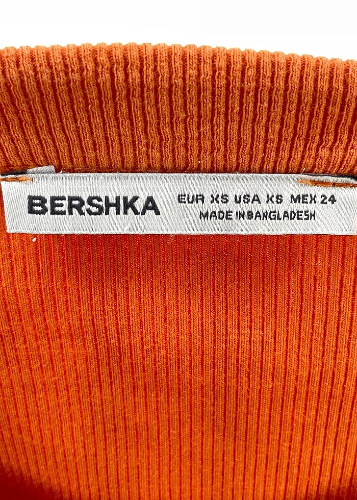 Bershka T-shirt %70 İndirimli. - Görsel 4