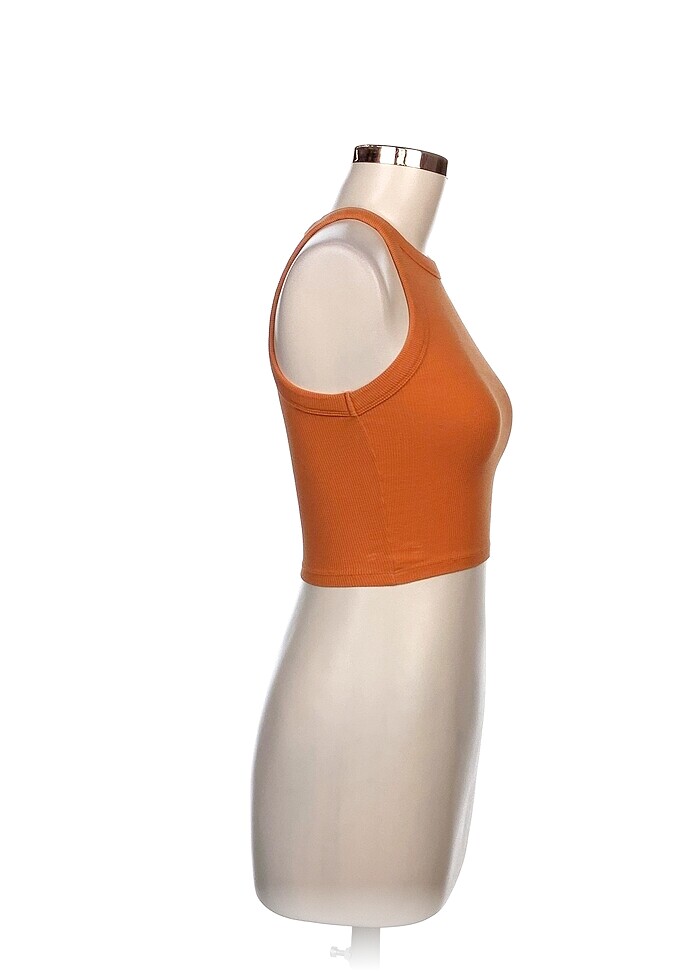 Bershka T-shirt %70 İndirimli. - Görsel 2