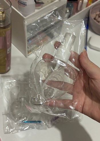 Kalp Şekili Parfüm Şişesi  - Görsel 3