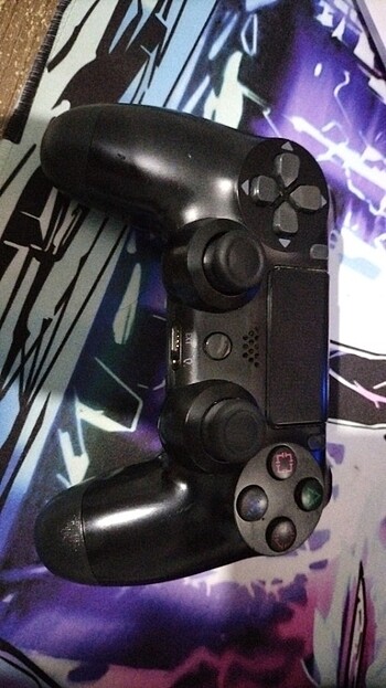 PS 4 kolu 