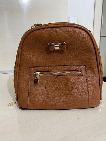 Prada çanta
