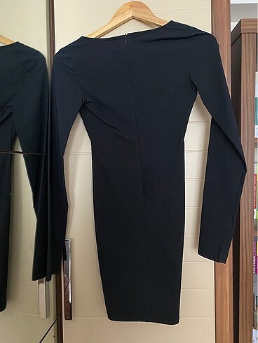 Pull and Bear Pull and bear cut out detaylı mini elbise