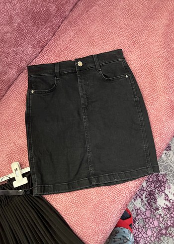 Siyah Batik Desenli Denim Mini Etek