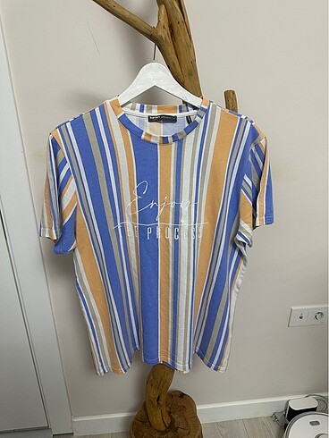 T- shirt