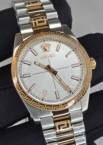 Versace Kadın Modern Klasik Kol Saati - Görsel 3