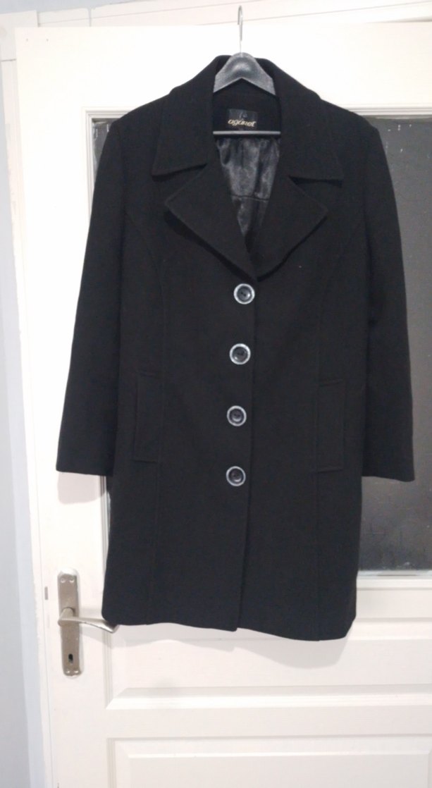 Düğmeli Siyah Klasik Kaban - Görsel 4