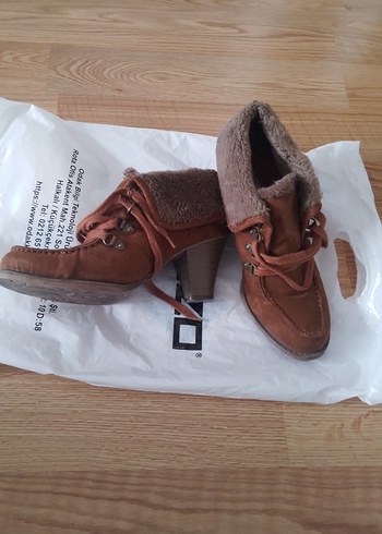 Kahverengi Süet Kürklü Kadın Dolgu Topuk Bot - Görsel 5