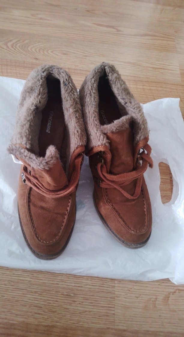 Kahverengi Süet Kürklü Kadın Dolgu Topuk Bot - Görsel 4