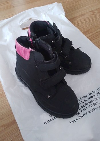 Tokalı Siyah Kauçuk kız Çocuk Botu Polaris Marka - Görsel 4