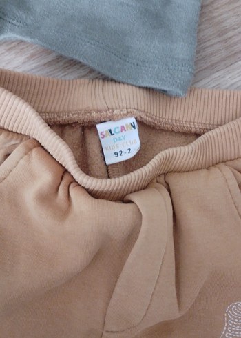 5 parça 60 tl.Sarı Nakışlı Kız Çocuk Polar Eşofman Takımı, - Görsel 4