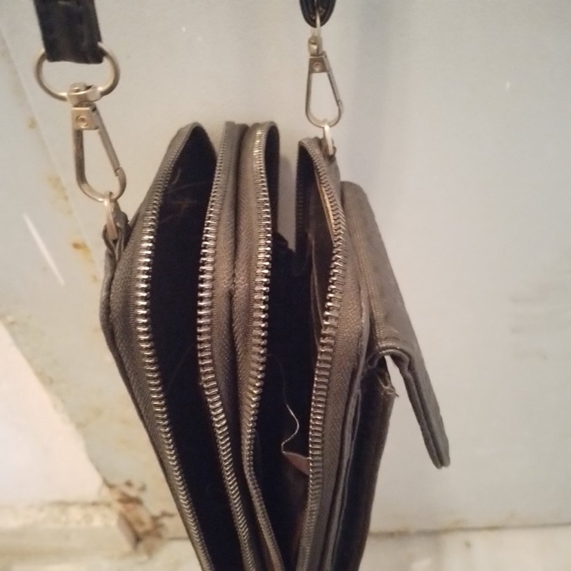 Siyah Deri Fermuarlı Kadın Çapraz Çanta - Görsel 5