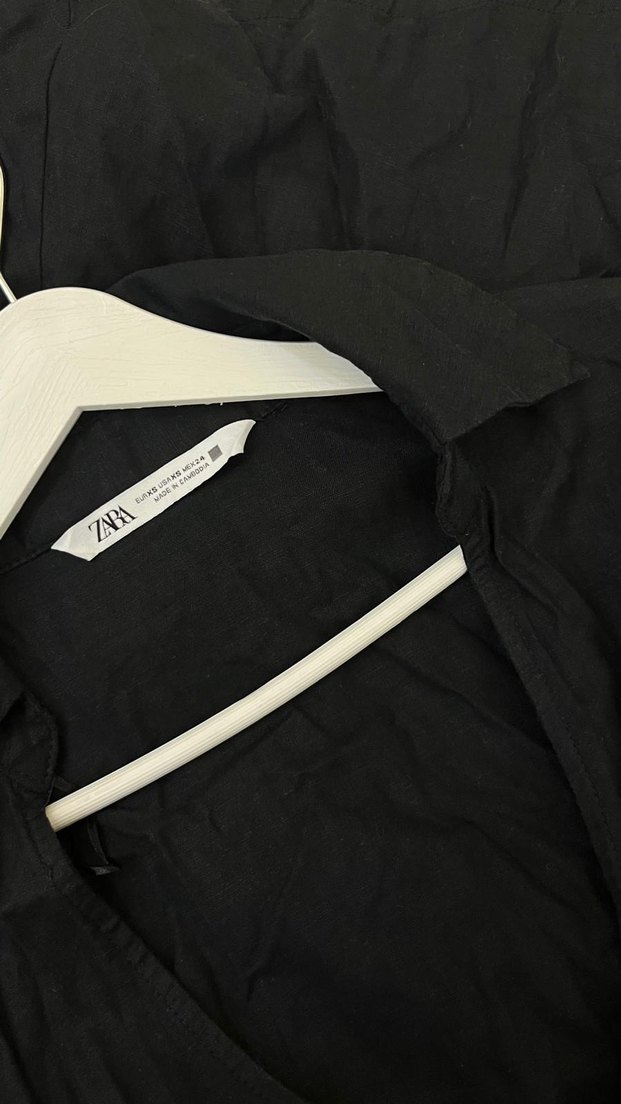 Uzun V Yaka Siyah Keten Elbise - Görsel 3