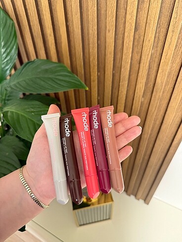Rhode gloss