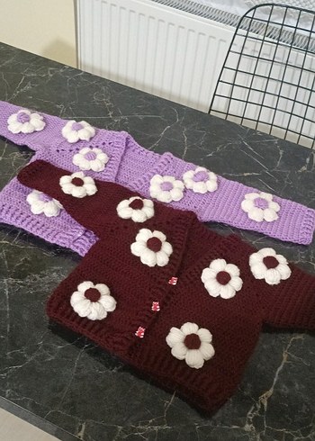 Kız Çocuk Çiçekli Örgü Hırka - Görsel 2