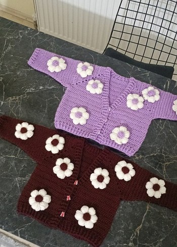 Kız Çocuk Çiçekli Örgü Hırka - Görsel 3