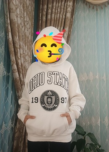 Beyaz Baskılı Kapüşonlu Sweatshirt 