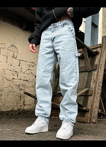BAGGY JEANS
