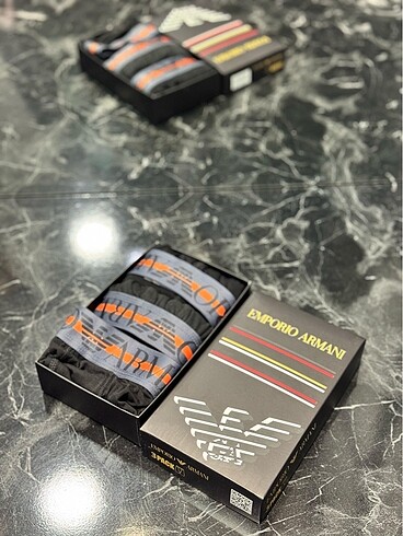 EMPORIO ARMANI- özel kutu ile gönderim