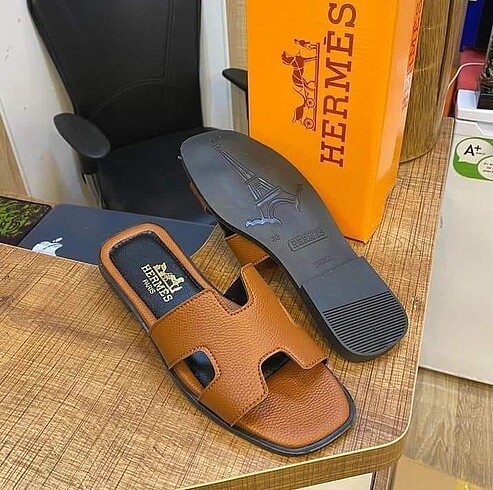 Hermes terlik 36-41 arası numara mevcut