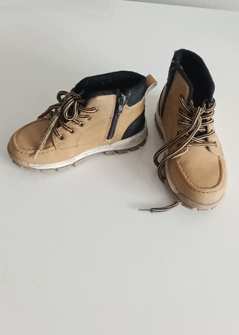 Bej Erkek Çocuk Çok Az Kullanildi Bot - Görsel 2