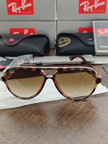Rayban marka gözlük