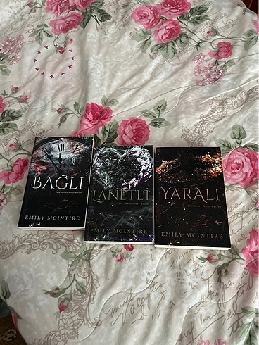 Neverafter serisi Bağlı yararlı lanetli